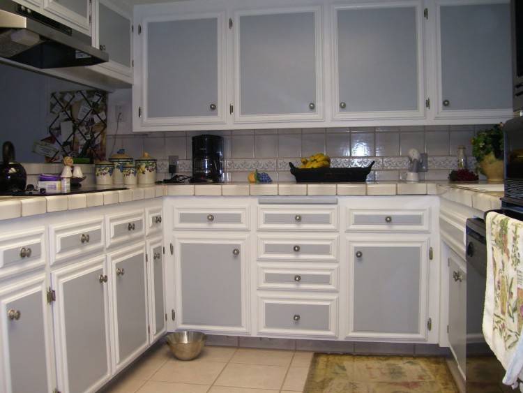 two  tone blue kitchen cabinet