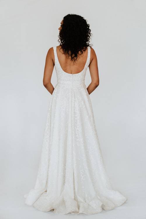 Discount New Arrival 2018 Eddy K Wedding Dress A Line Vintage V Neck  Backless Lace Applique Country Spaghetti Straps Arabic Bridal Gowns Sweep  Train