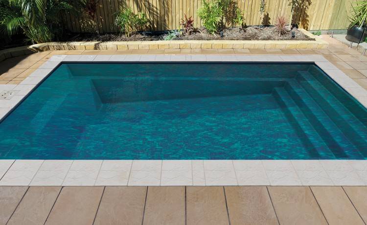 We install fibreglass swimming pools in hamilton and throughout the Waikato  / Bay of Plenty regions