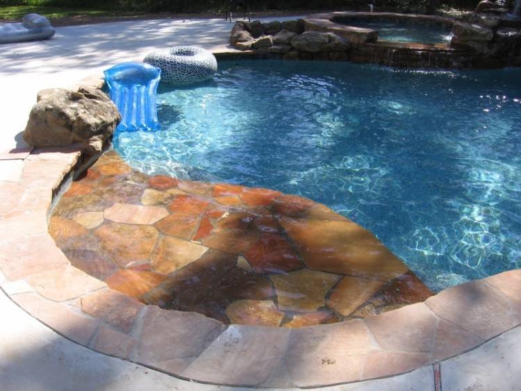 From luxury landscape design and outdoor kitchens to custom pools and spas,  Envy Exteriors can develop