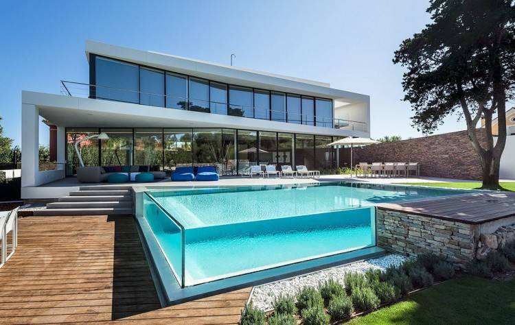 Modern swimming pool design allows you to create a customized  feature that