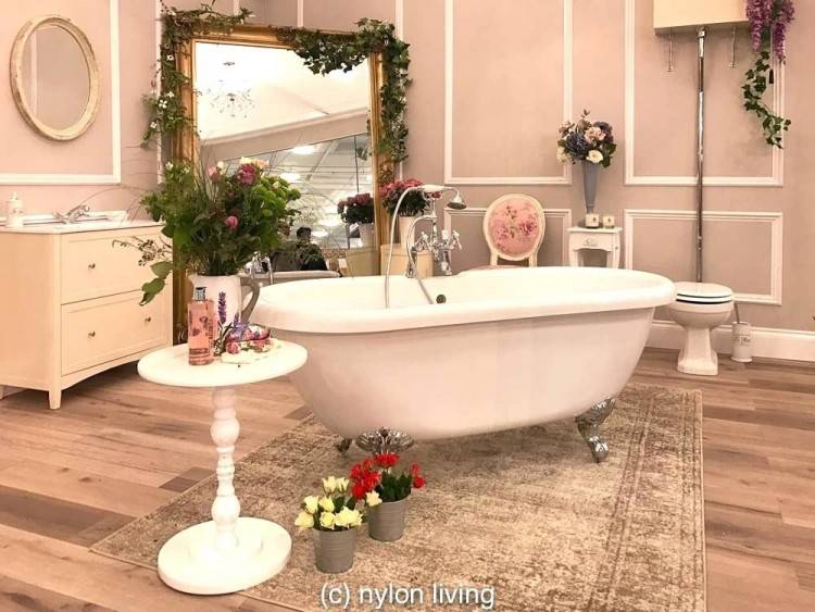 romantic bathroom designs