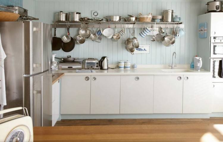 Black and white kitchen design for small spaces