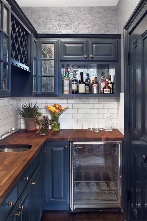 Browse this collection of stylish kitchen cabinets